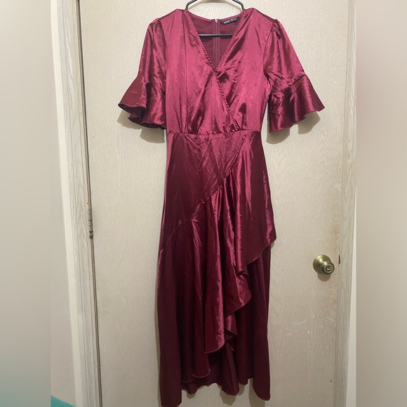 ☀️ Elegant Ruffle V Neck Dress - SHEIN - Size XS - Picture 2 of 8